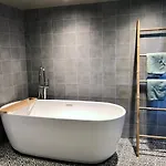 Le Prieuré De 5*