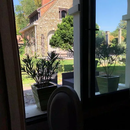 Le Prieure De Guest house