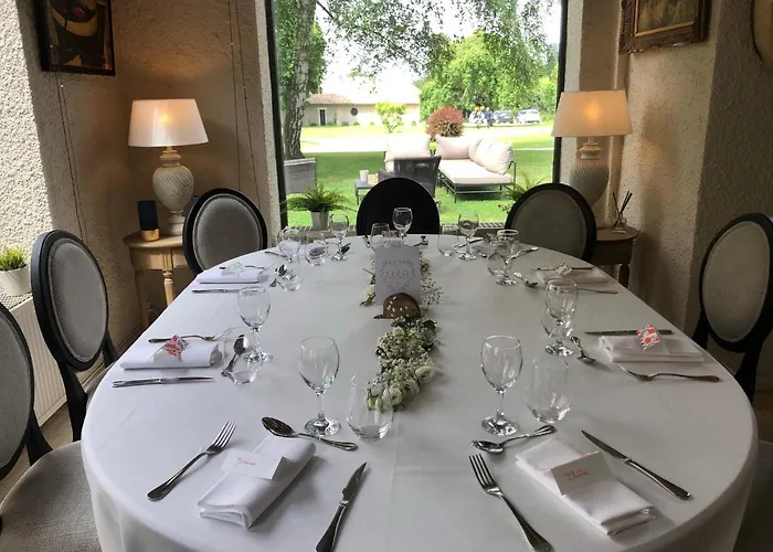 Le Prieure De 5* Bazainville