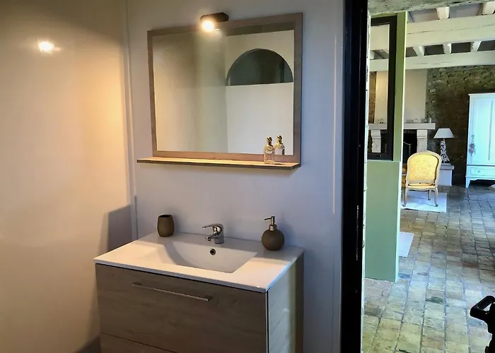 Le Prieure De 5* Bazainville